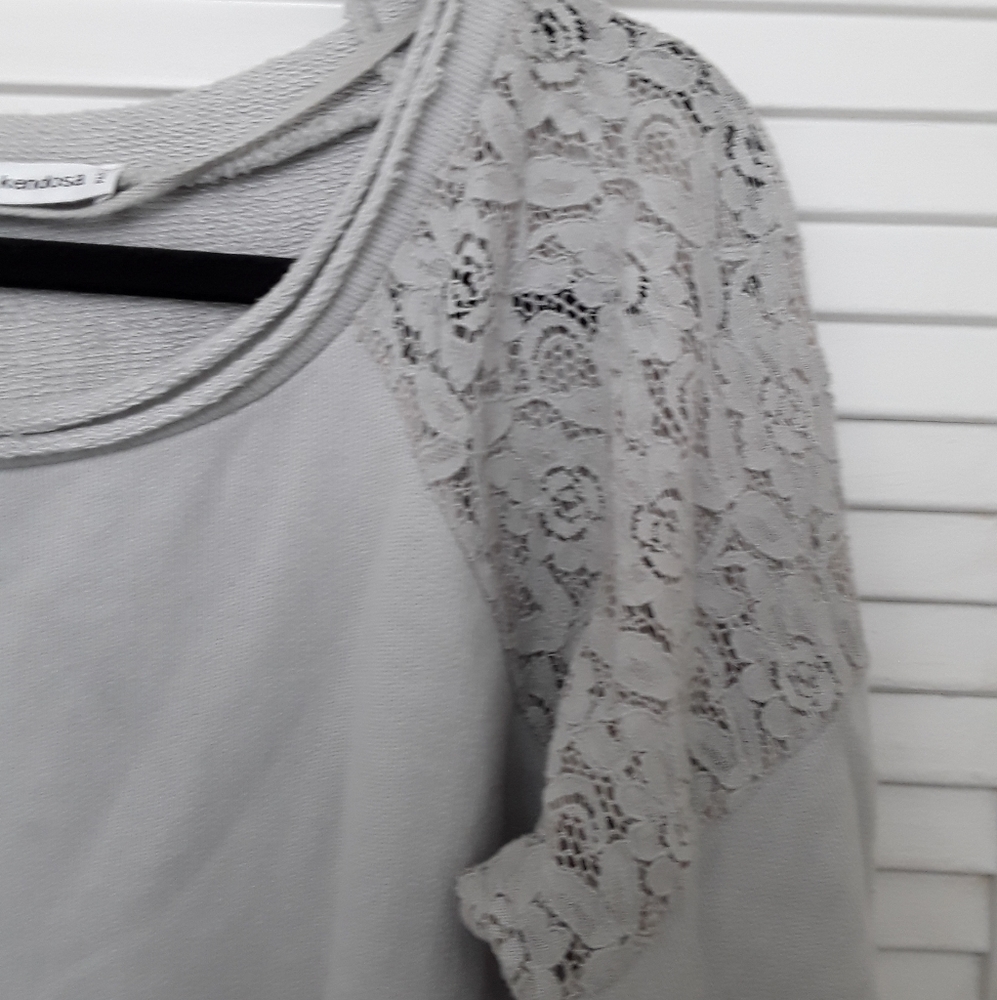 Paris Lace Shoulders Sweatshirt Top High Low M L - Picture 5 of 7
